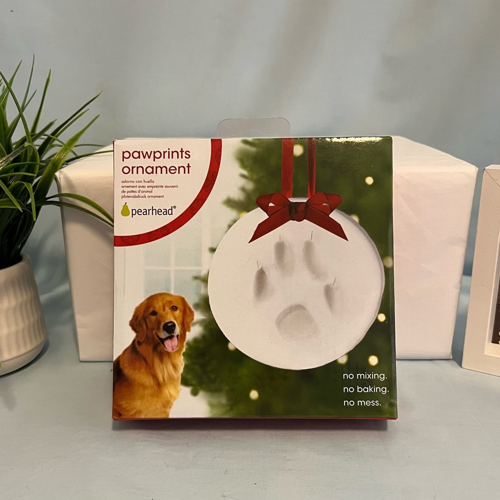 Pearhead Paw prints Holiday Ornament Kit 5" Baking Christmas Easy Craft